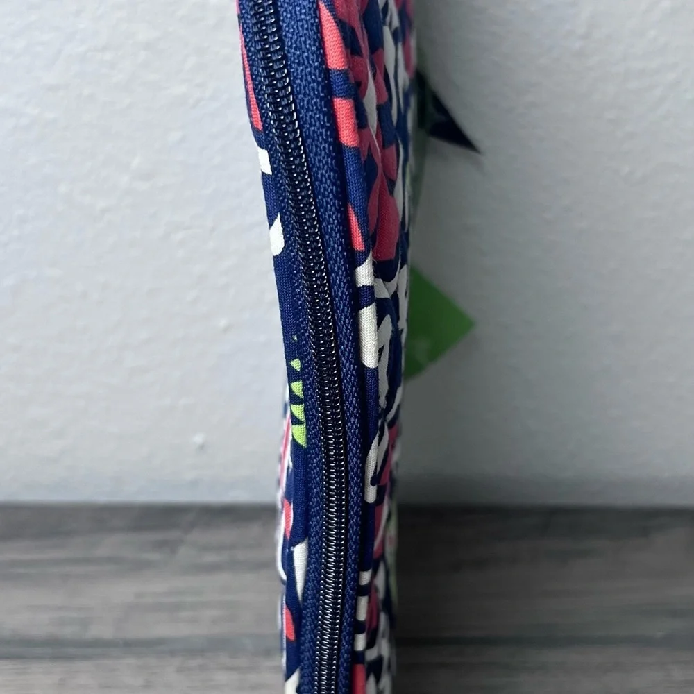 Vera Bradley NEW Quilted Sun Valley Tablet Sleeve iPad, E-Reader Case 8